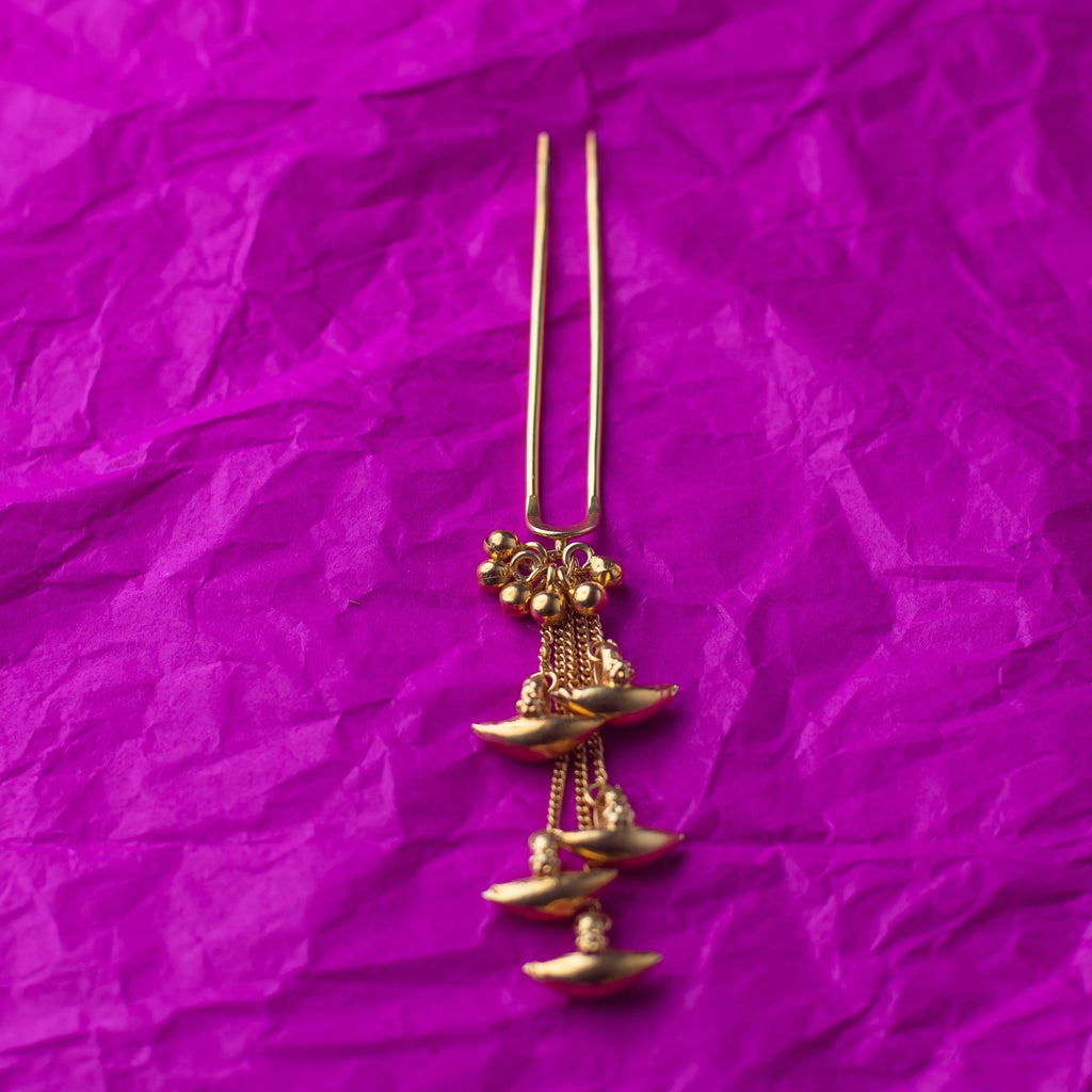 Chanda Gold Pin